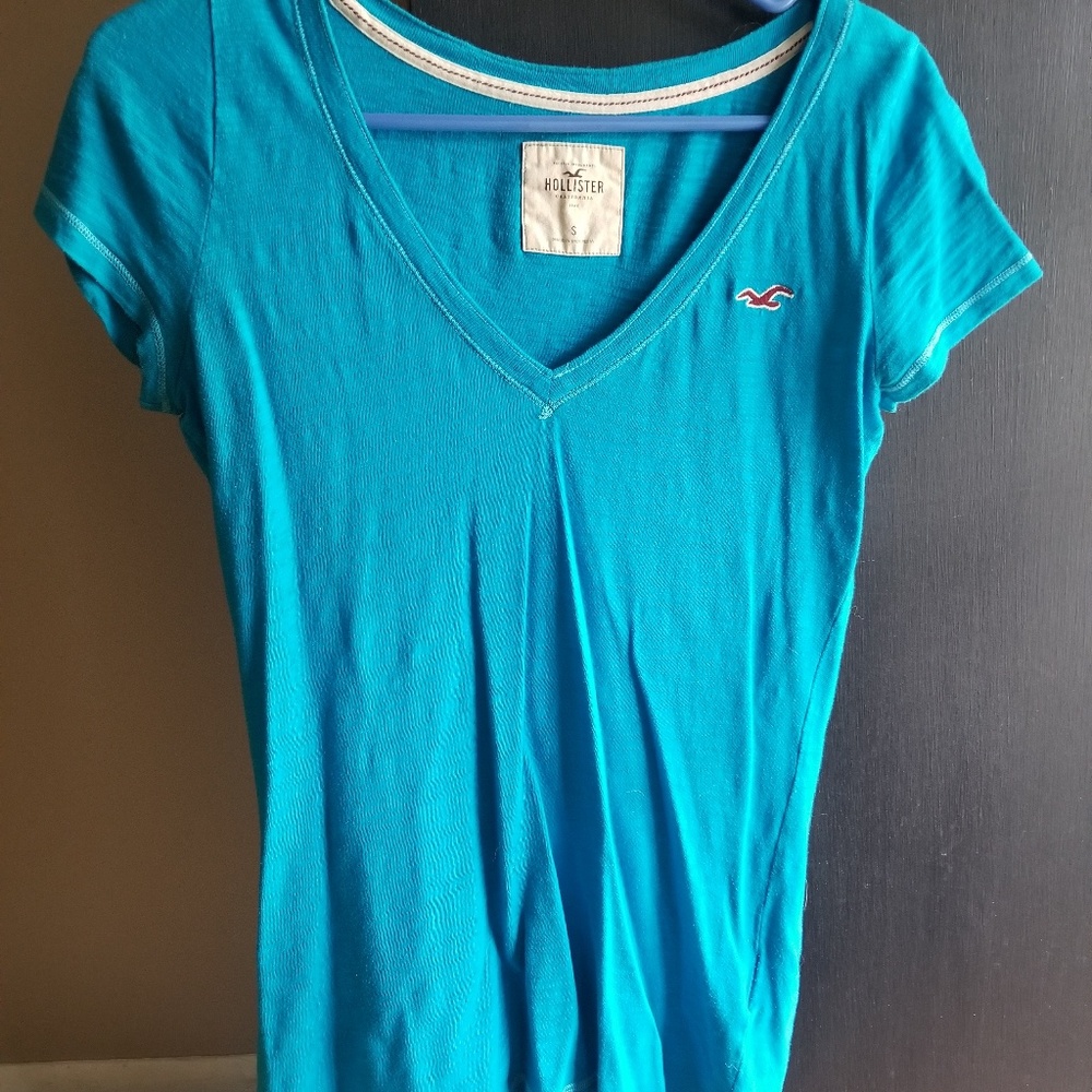 Hollister shirt